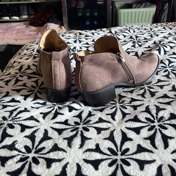 American Eagle sexy Ankle Booties - Picture 3 of 5